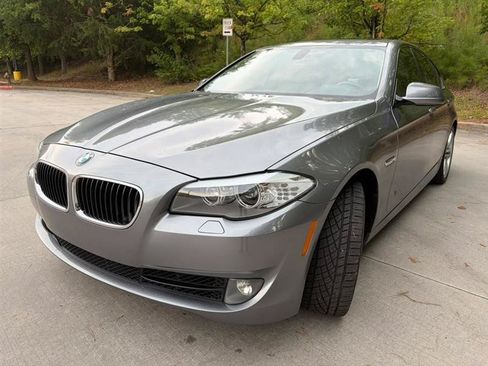 Used 2011 BMW 535i Sedan RWD image 3