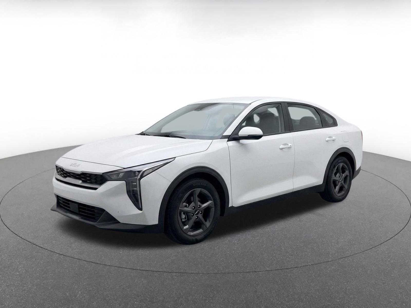 Used 2026 Kia K4 FWD image 6