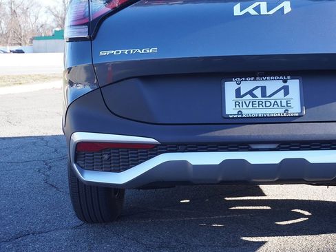 Used 2025 Kia Sportage LX image 14