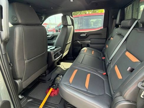 Used 2021 GMC Sierra 1500 AT4 w/ AT4 Premium Package AWD/4WD image 16