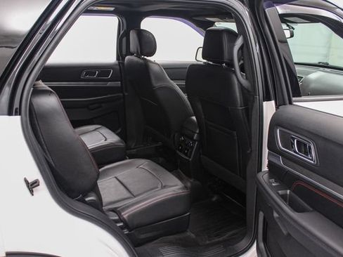 Used 2017 Ford Explorer Sport w/ Equipment Group 401A AWD/4WD image 22