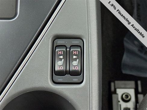 Used 2025 Subaru Crosstrek 2.0i Premium image 21