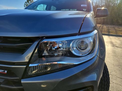 Used 2022 Chevrolet Colorado Z71 w/ Safety Package image 32