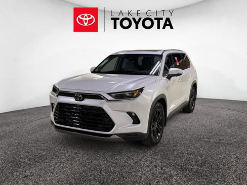 New 2026 Toyota Grand Highlander Platinum image 1