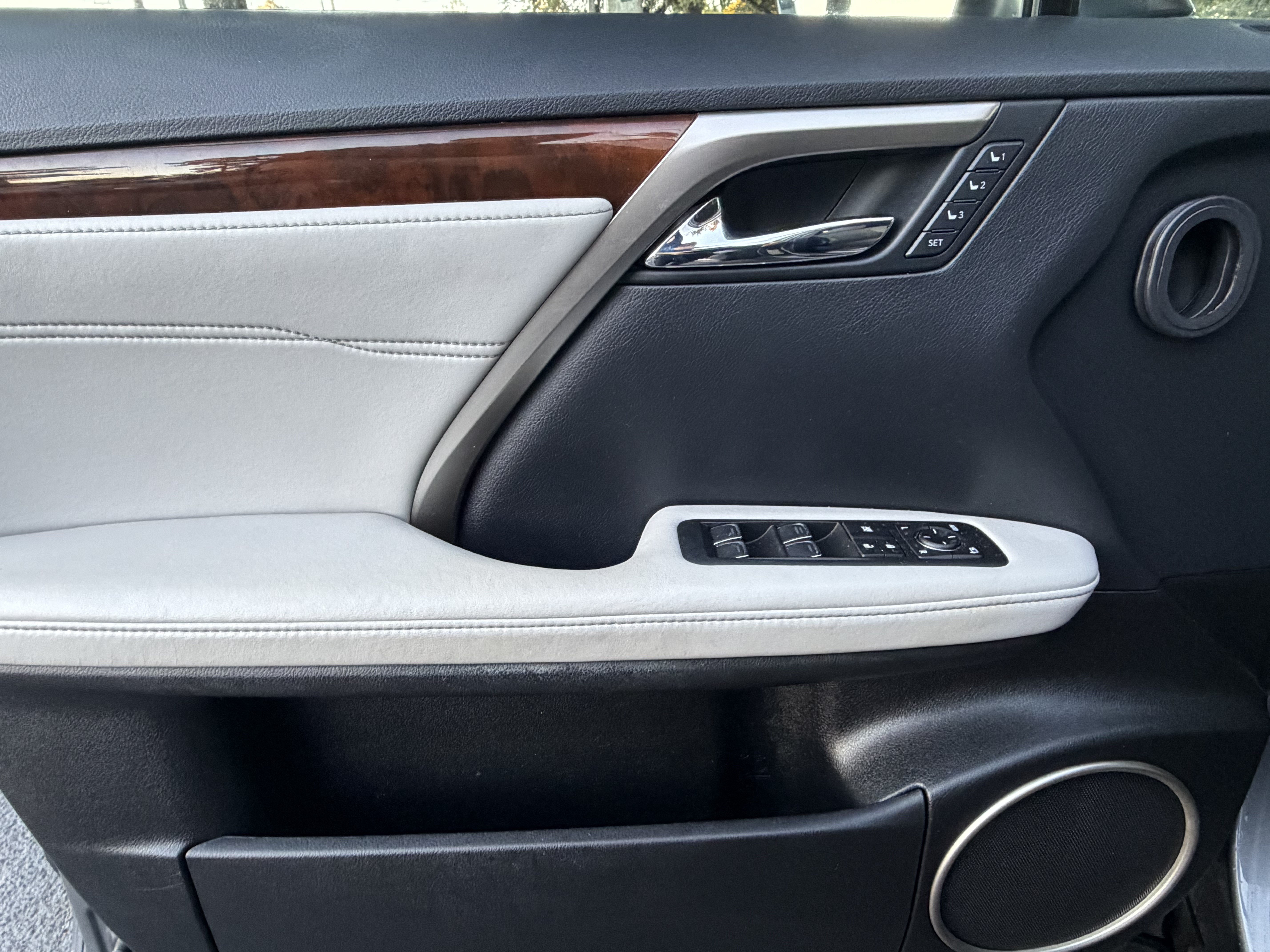 Used 2019 Lexus RX 350 FWD w/ Navigation Package image 13