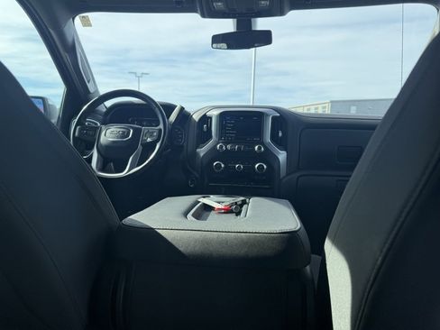 Used 2022 GMC Sierra 1500 SLE image 21