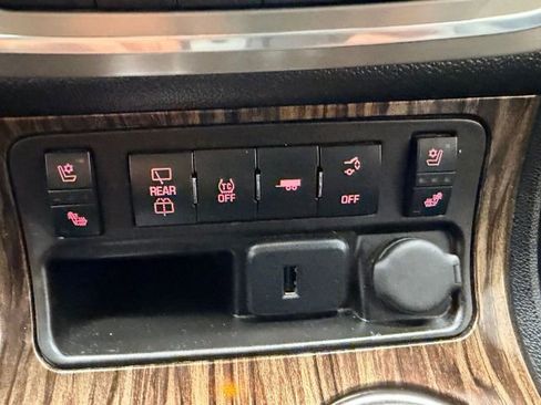 Used 2015 GMC Acadia Denali image 43