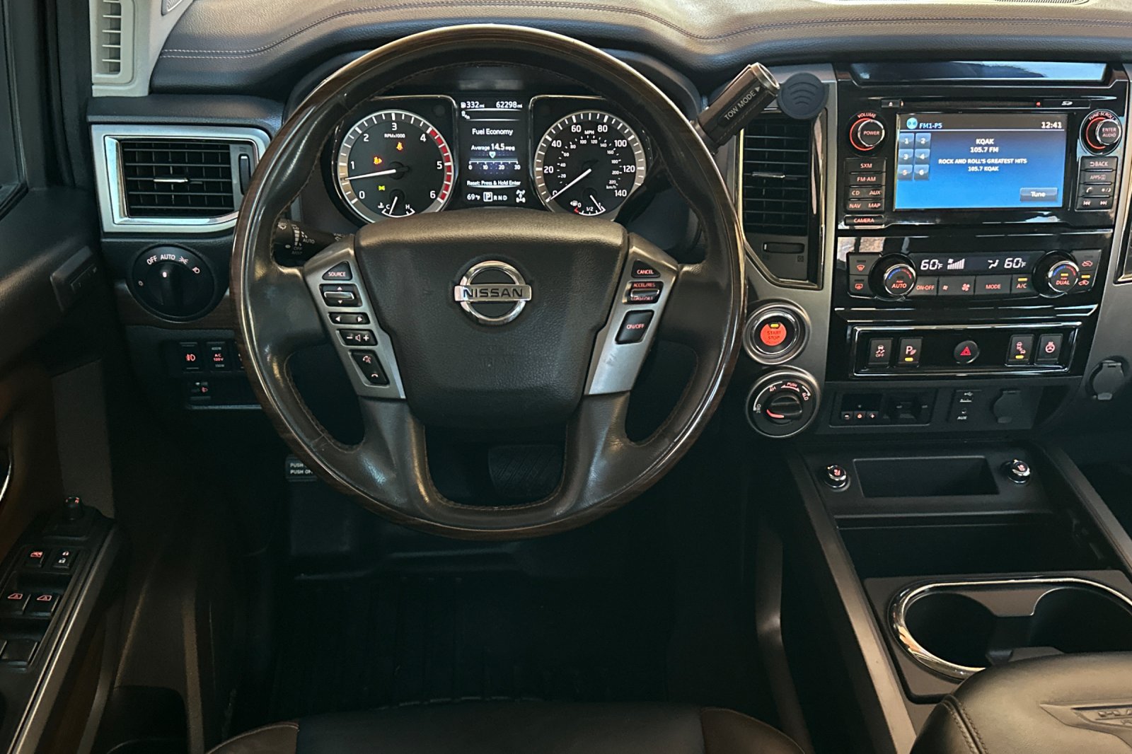 Used 2017 Nissan Titan Platinum Reserve AWD/4WD image 14