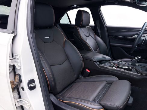 Used 2022 Cadillac CT4 V w/ Navigation Package image 40