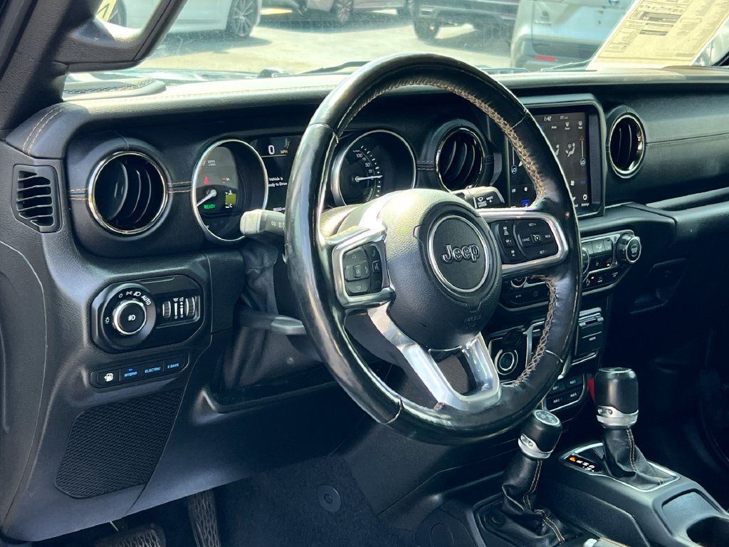Used 2021 Jeep Wrangler Unlimited Sahara AWD/4WD image 9