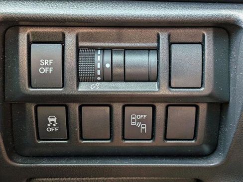 Used 2019 Subaru Crosstrek 2.0i Premium w/ Eyesight System AWD/4WD image 12