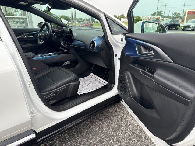 Used 2025 Chevrolet Equinox EV LT w/ Convenience Package FWD image 27