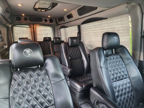 Used 2022 Ford Transit 250 Medium Roof AWD image 1