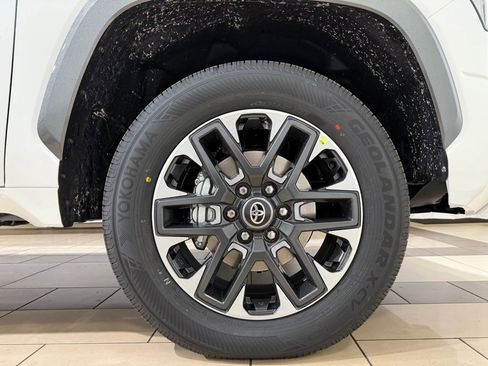New 2026 Toyota Tundra Limited AWD/4WD image 9