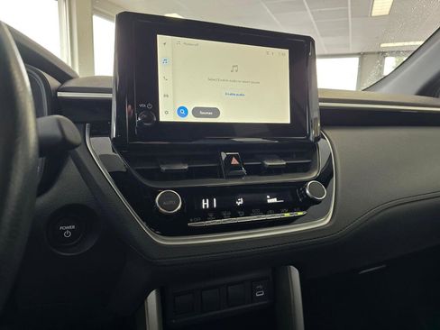 Used 2024 Toyota Corolla Cross AWD Hybrid image 28