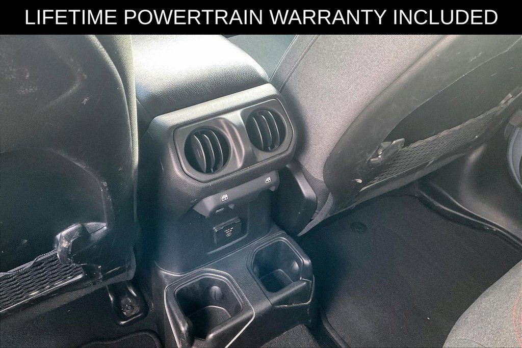 Used 2024 Jeep Wrangler Unlimited Rubicon AWD/4WD image 23