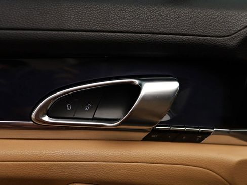 Used 2013 Porsche Panamera 4 Platinum Edition image 10
