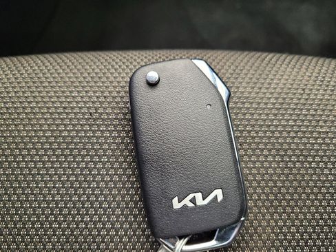 Used 2024 Kia Forte LXS FWD image 32