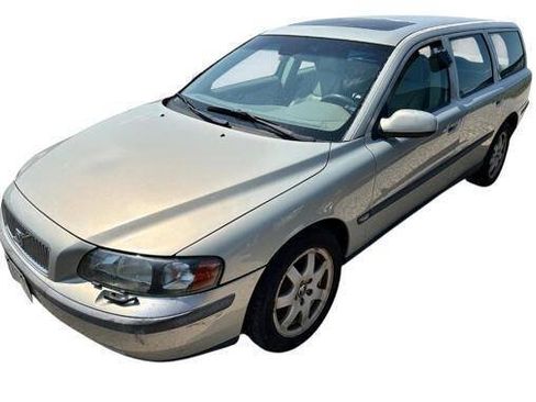 Used 2003 Volvo V70 2.5T AWD/4WD image 1
