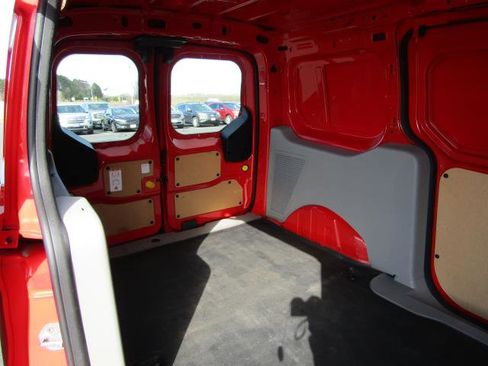 Used 2023 Ford Transit Connect XLT image 13