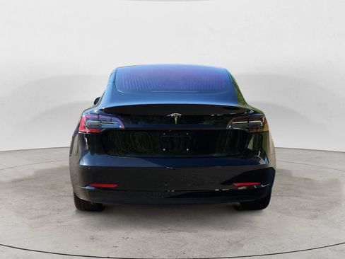 Used 2018 Tesla Model 3 Long Range RWD image 3