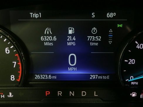 Used 2022 Ford Explorer XLT image 34