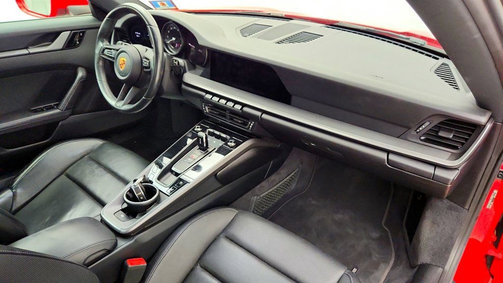 Used 2020 Porsche 911 Carrera RWD image 21