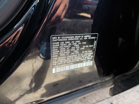 Used 2022 Volkswagen Atlas Cross Sport SEL R-Line AWD/4WD image 34