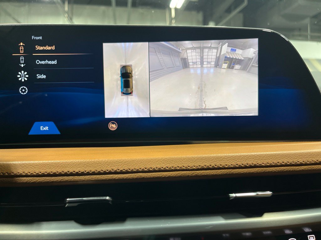 Used 2024 Cadillac XT4 Premium Luxury w/ Active Safety Package AWD/4WD image 24