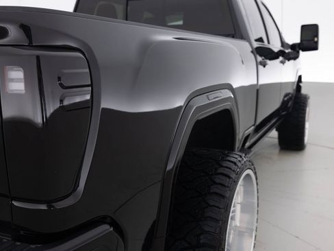 Used 2025 GMC Sierra 2500 Denali w/ Denali Reserve Package image 14