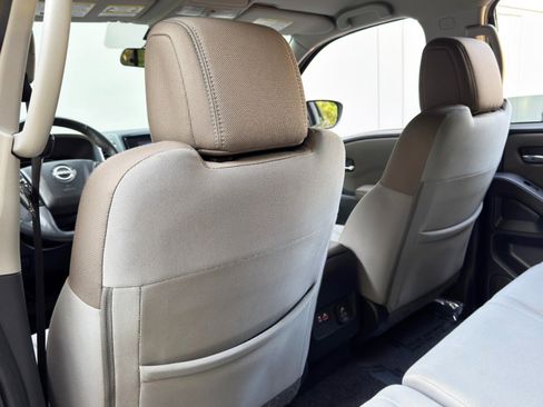 Used 2022 Nissan Frontier SV RWD image 29