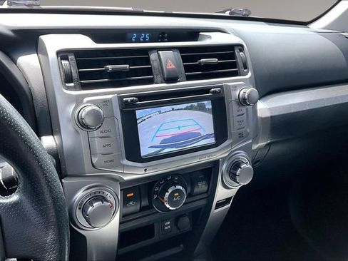 Used 2016 Toyota 4Runner 4WD image 14