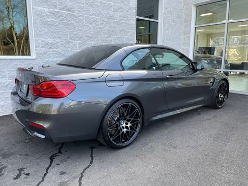 Used 2018 BMW M4 Convertible RWD image 48