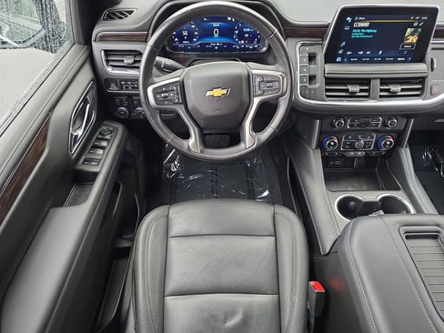 Used 2023 Chevrolet Suburban LT w/ LT Signature Plus Package image 13