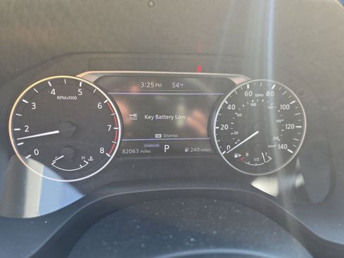 Used 2022 Nissan Rogue SV FWD image 18