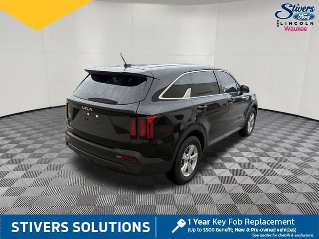 Used 2023 Kia Sorento LX FWD image 6