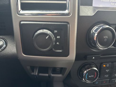 Used 2017 Ford F350 Lariat w/ Lariat Ultimate Package image 7