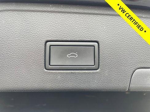 Used 2023 Volkswagen Atlas Cross Sport SE AWD/4WD image 10