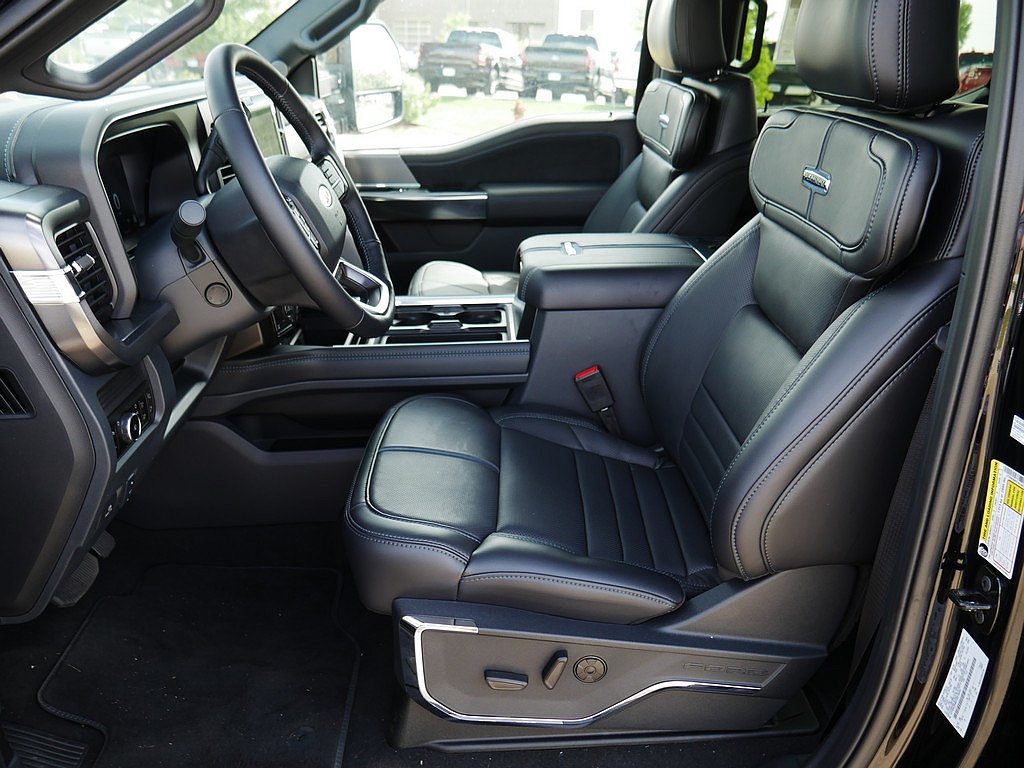 New 2026 Ford F250 Platinum AWD/4WD image 10