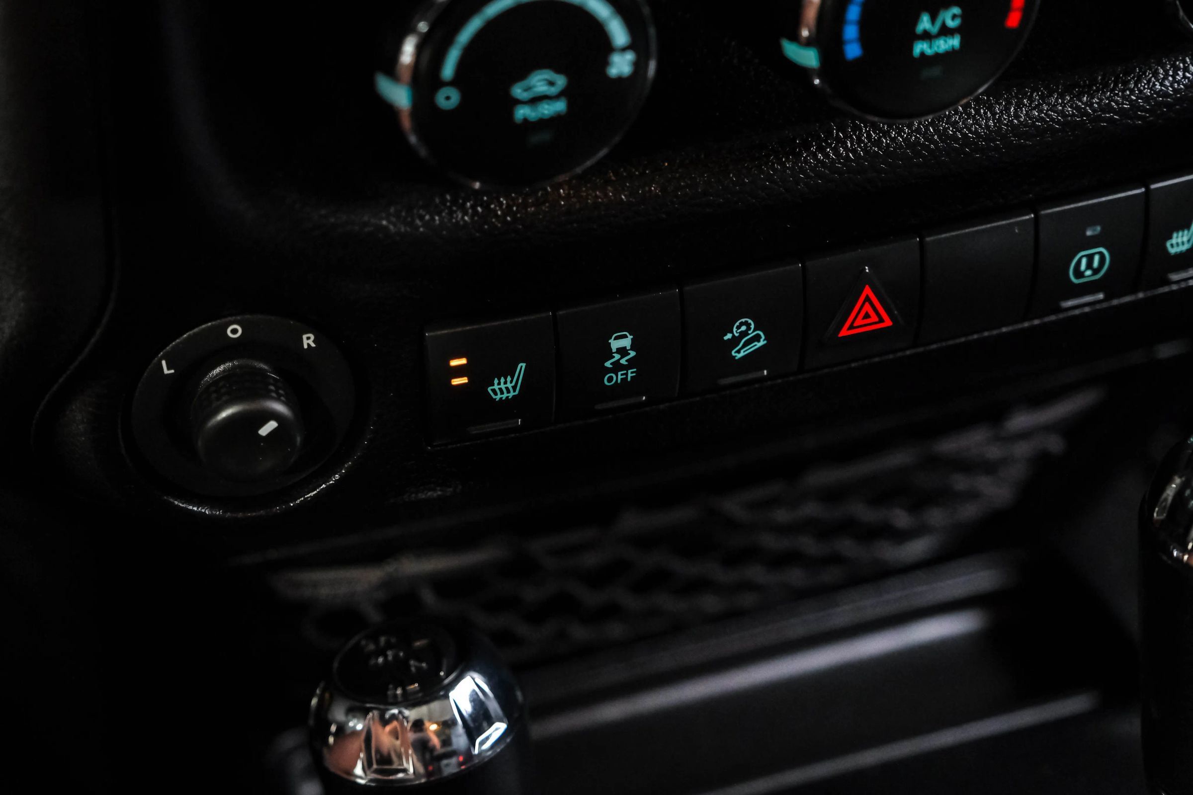 Used 2016 Jeep Wrangler Rubicon AWD/4WD image 34