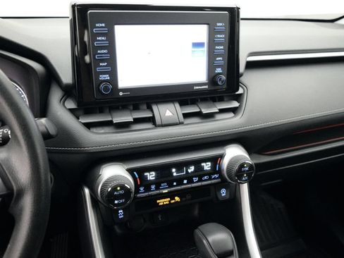Used 2020 Toyota RAV4 XLE w/ Carpet Mat Package AWD/4WD image 22