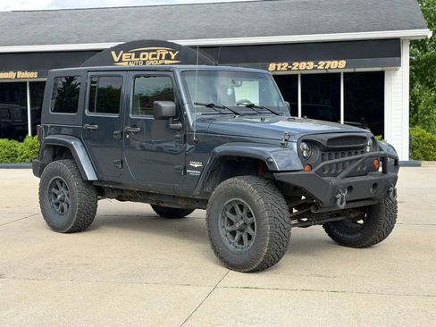 Used 2008 Jeep Wrangler Unlimited Sahara AWD/4WD image 1