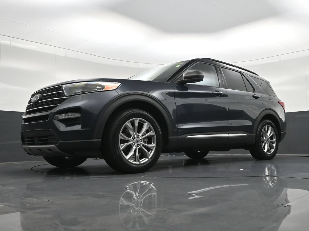 Used 2022 Ford Explorer XLT w/ Equipment Group 202A RWD image 18