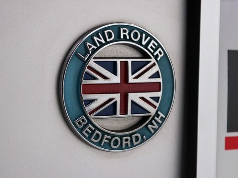 Used 2021 Land Rover Defender 90 First Edition AWD/4WD image 33