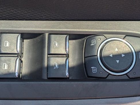 Used 2023 Ford F150 XLT AWD/4WD image 12