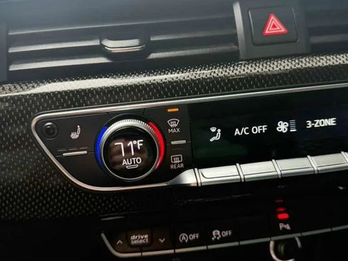 Used 2019 Audi S4 Prestige w/ Prestige Package image 19