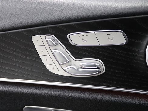 Used 2018 Mercedes-Benz E 300 4MATIC image 38