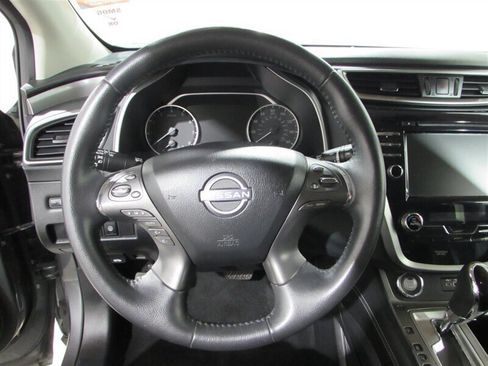 Used 2023 Nissan Murano SV image 42
