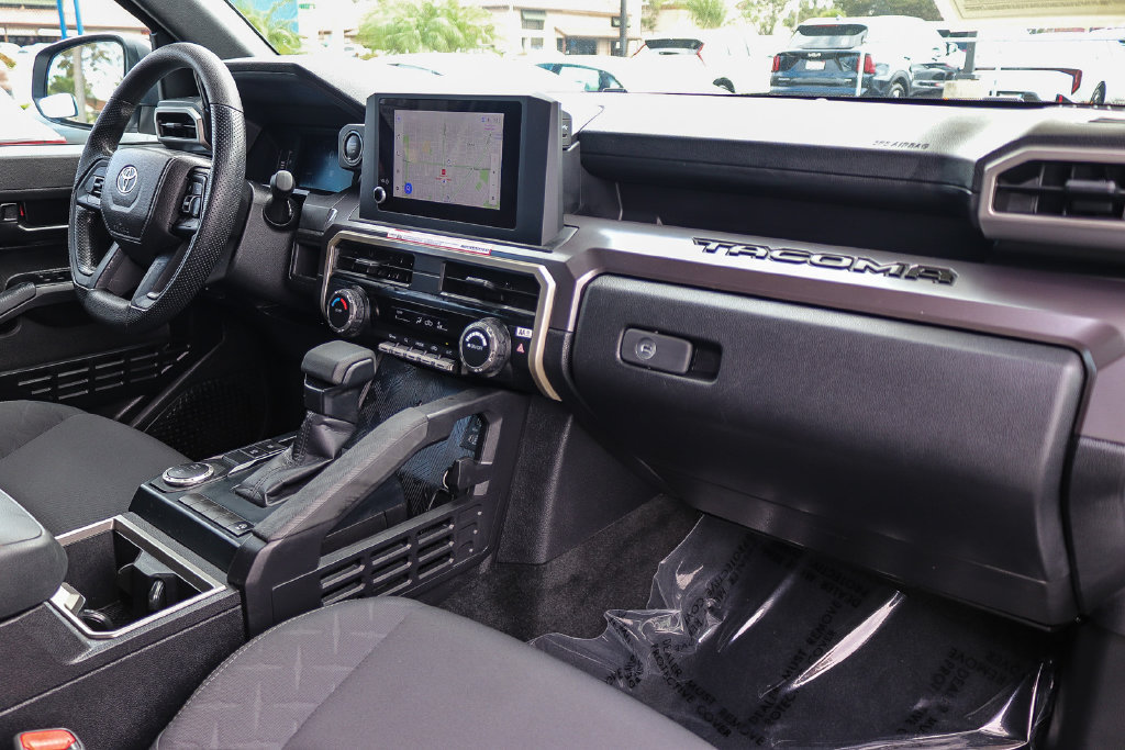 Used 2025 Toyota Tacoma SR5 RWD image 19