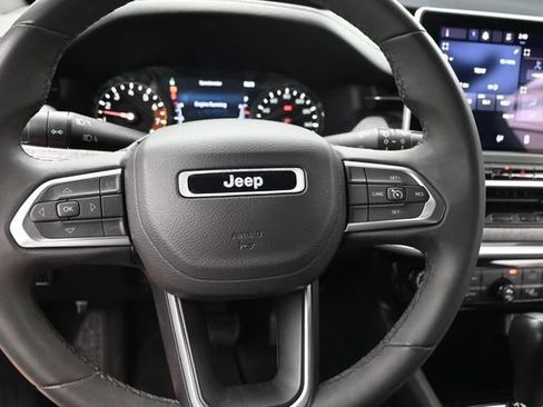 Used 2024 Jeep Compass Latitude AWD/4WD image 26